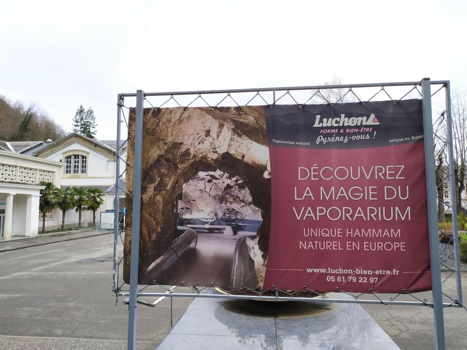 Au 47 Allees D'Etigny - Central & Standing - Avec Parking - Linge De Lit Et De Toilette Inclus Bagneres-de-Luchon ภายนอก รูปภาพ